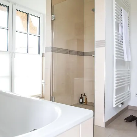 Haubenlerche 32 Feriehus *