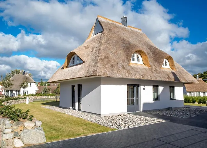 Haubenlerche 32 Ferienhaus *